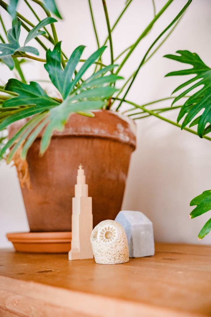 Huis, wijsheid, groei en een thuis. 